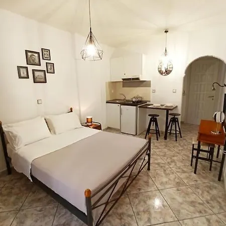Cozy 1 Naxos *