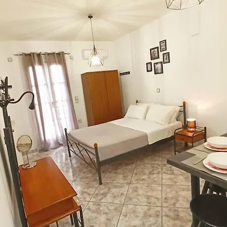 Cozy 1 Naxos *